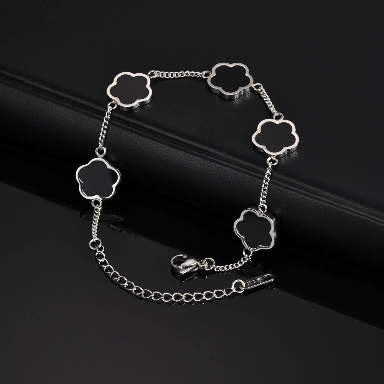 Brazalete - Five Leaf